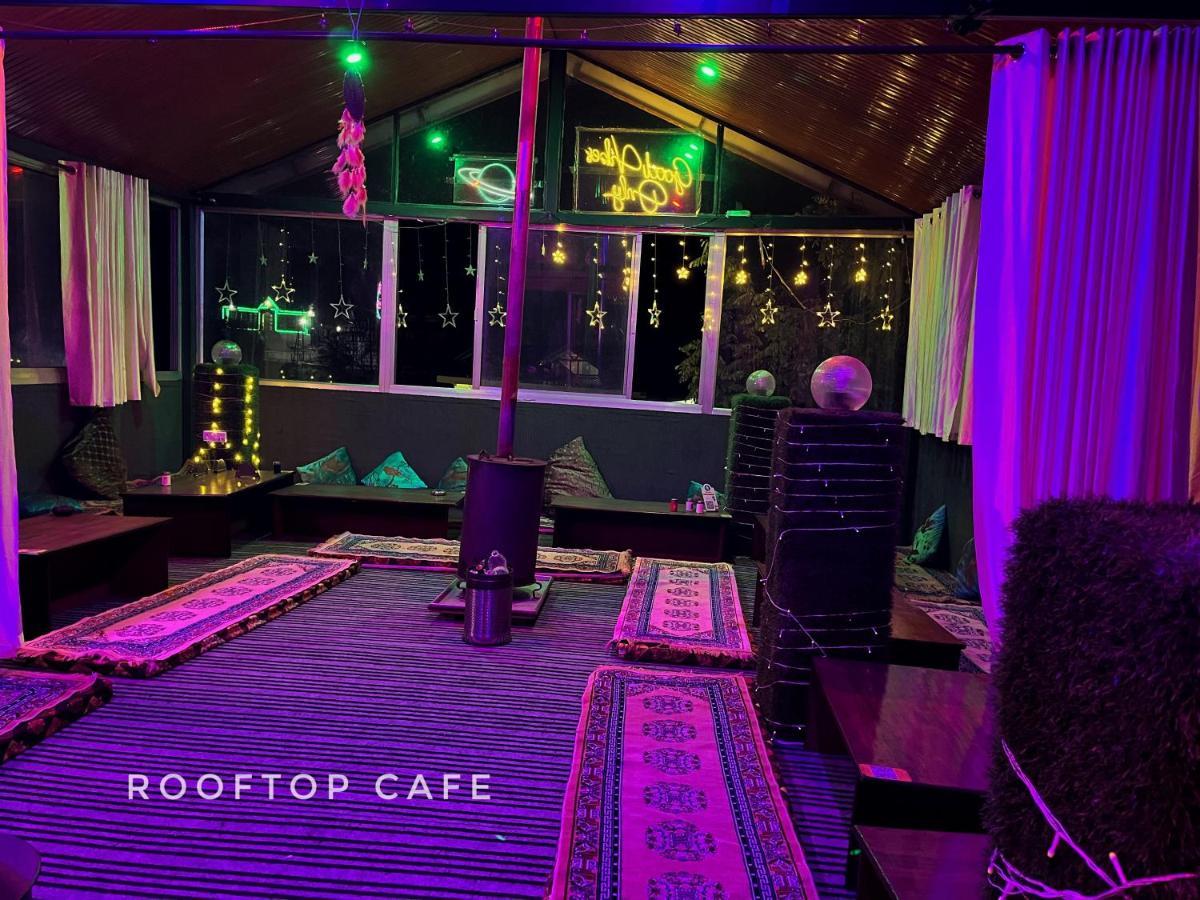 I Love Kasol Hostel & Rooftop Cafe 外观 照片